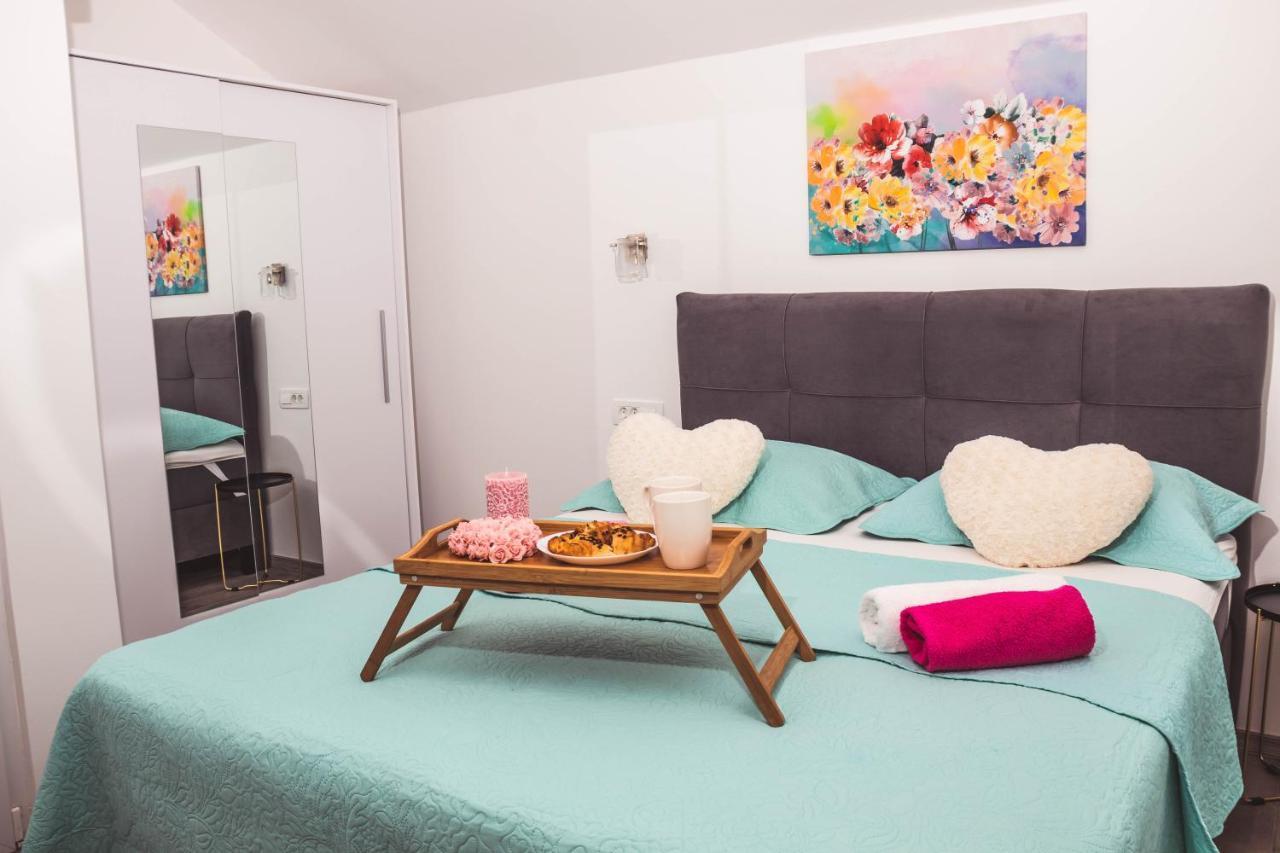 Apartmani Vuckovic Vodice Exterior photo